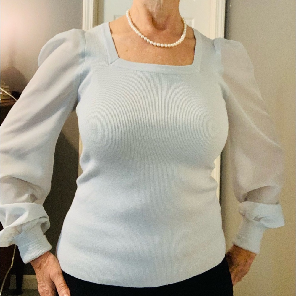 Women's Light Blue Top